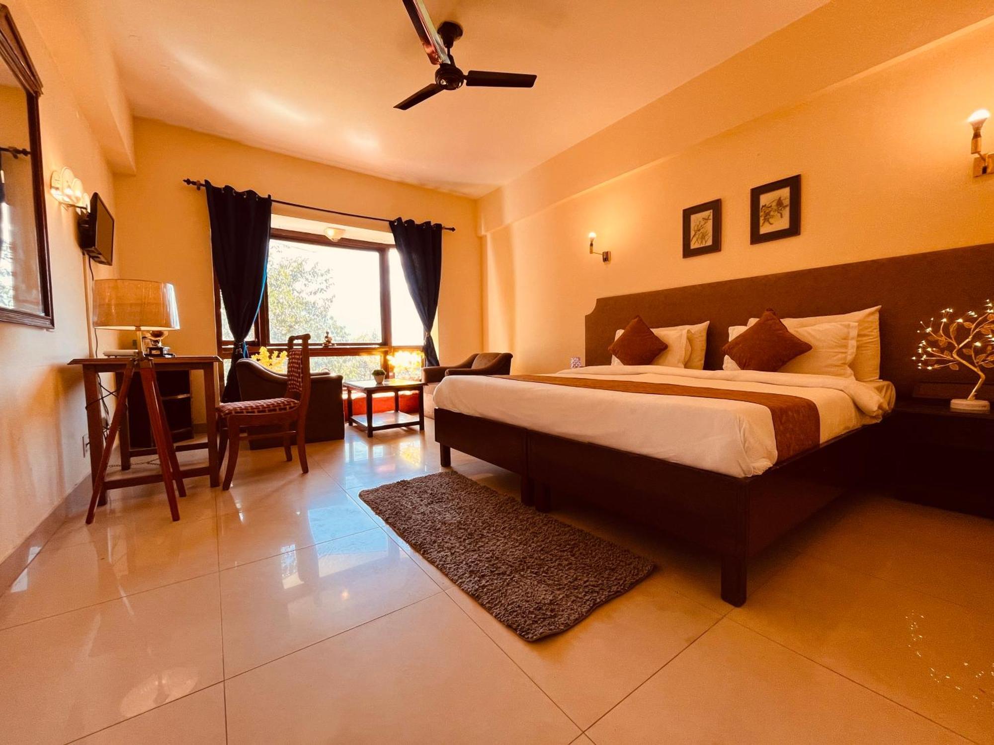 Sagar Resort !! Mountain View ! Luxury Stay ! Family Resort ! Private Parking ! Near Mall Road Manāli Kültér fotó
