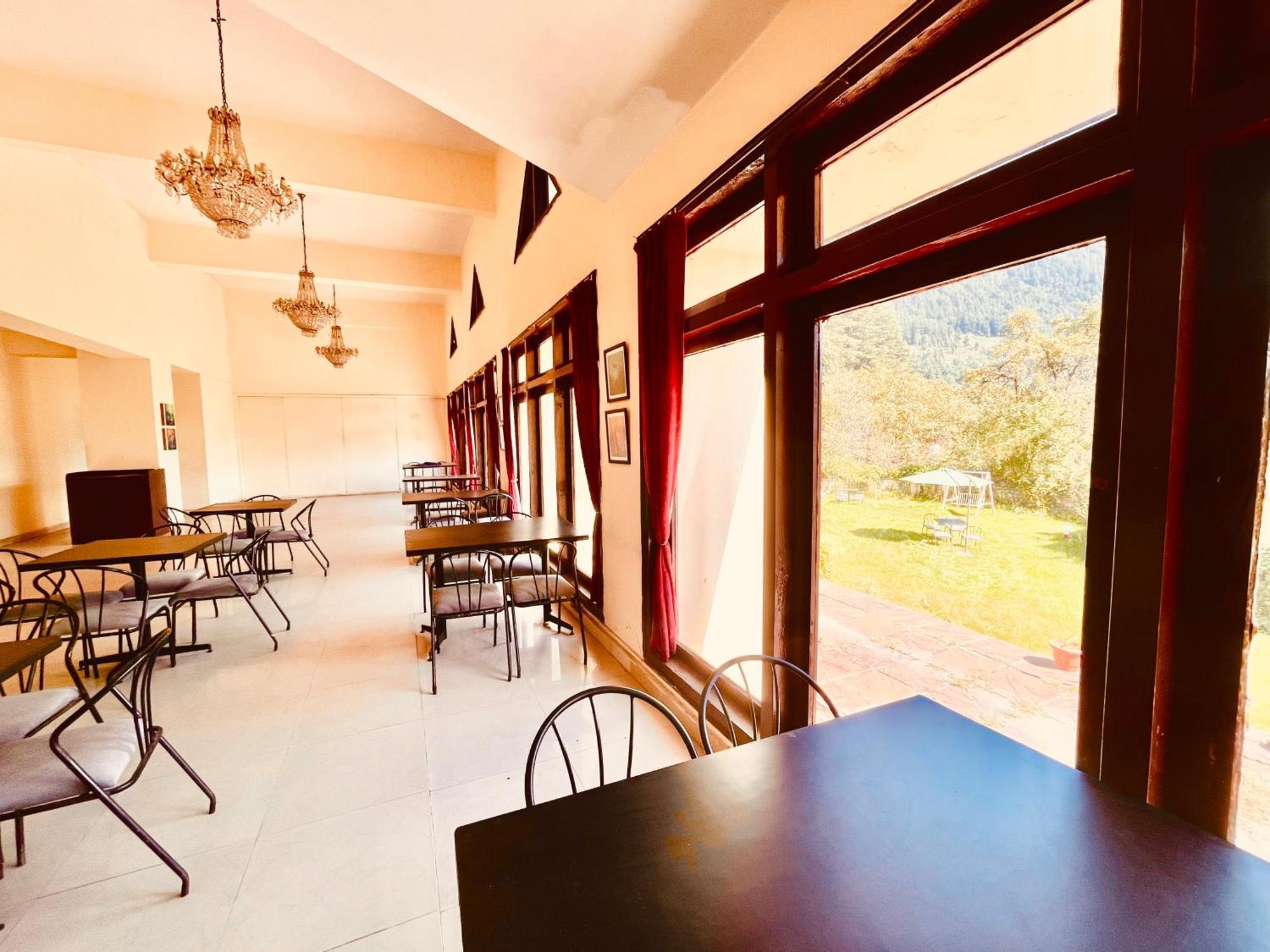 Sagar Resort !! Mountain View ! Luxury Stay ! Family Resort ! Private Parking ! Near Mall Road Manāli Kültér fotó
